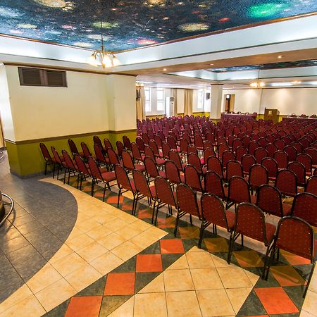 Sentrim 680 Hotel Nairobi Bagian luar foto