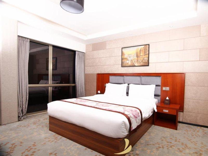 Sentrim 680 Hotel Nairobi Bagian luar foto