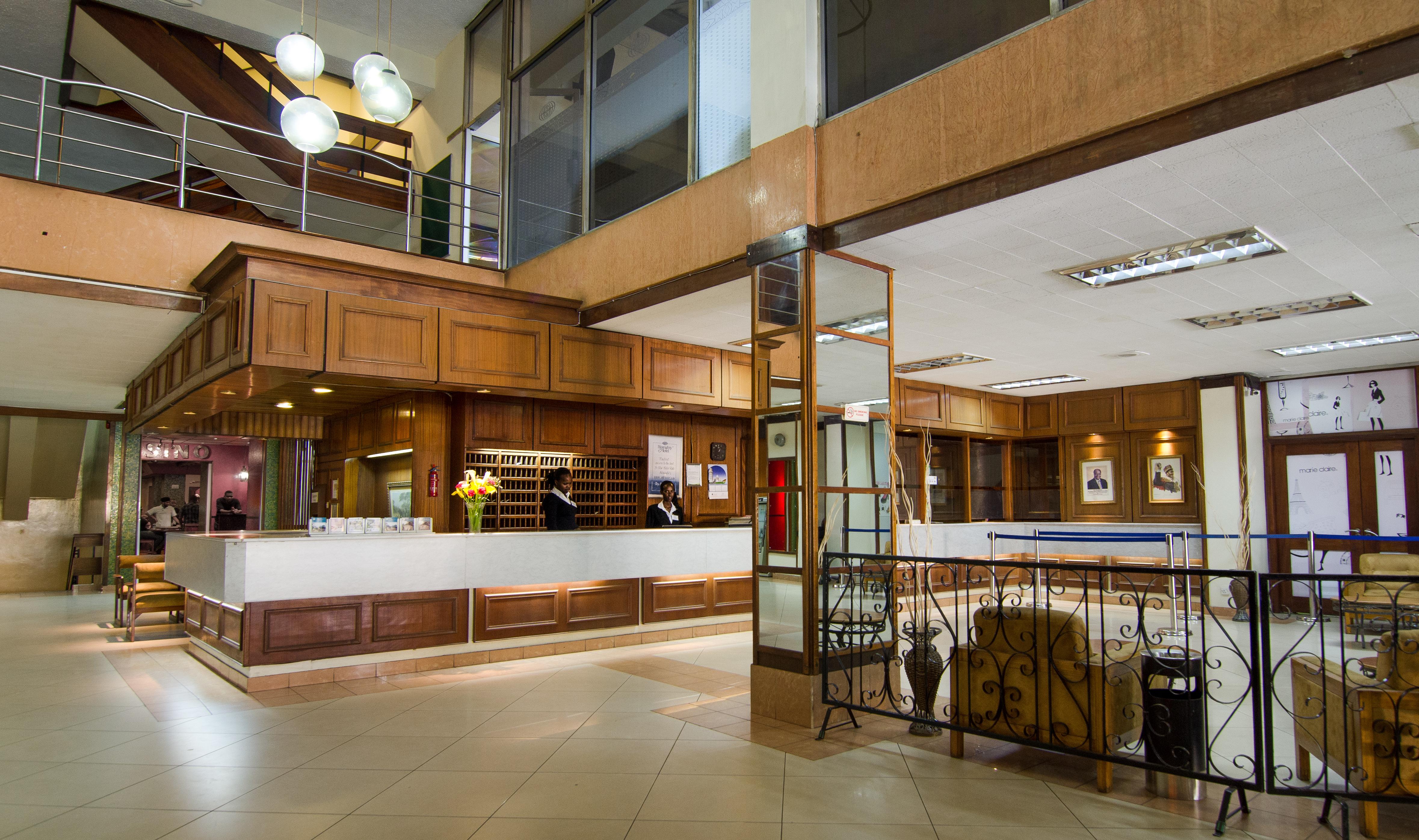 Sentrim 680 Hotel Nairobi Bagian luar foto