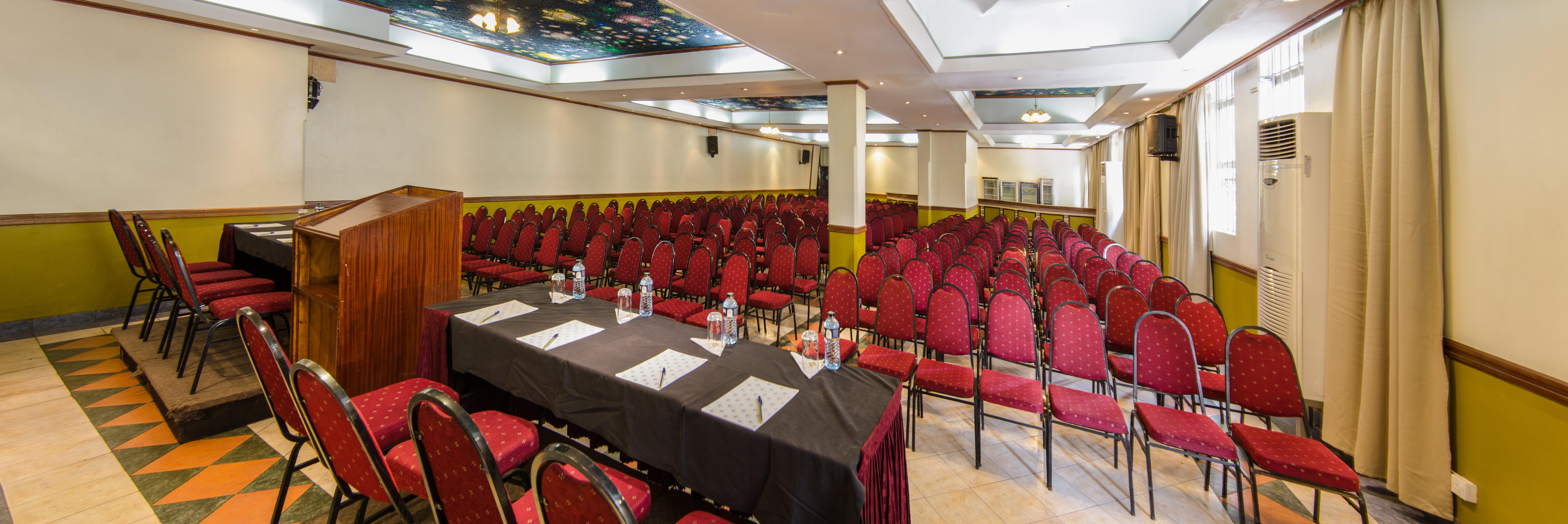 Sentrim 680 Hotel Nairobi Bagian luar foto