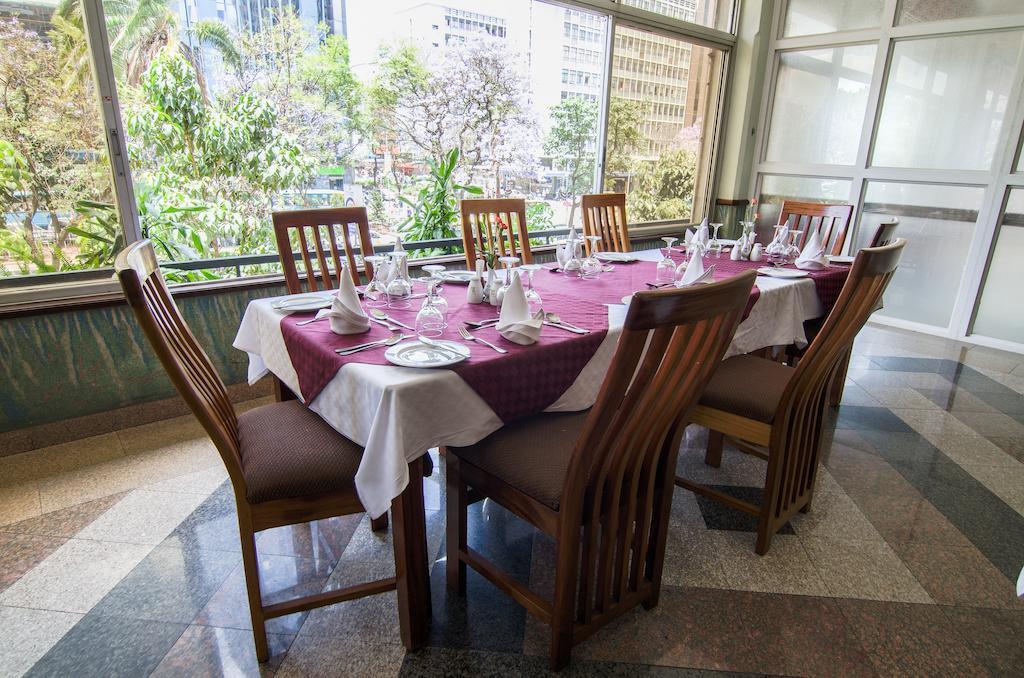 Sentrim 680 Hotel Nairobi Bagian luar foto