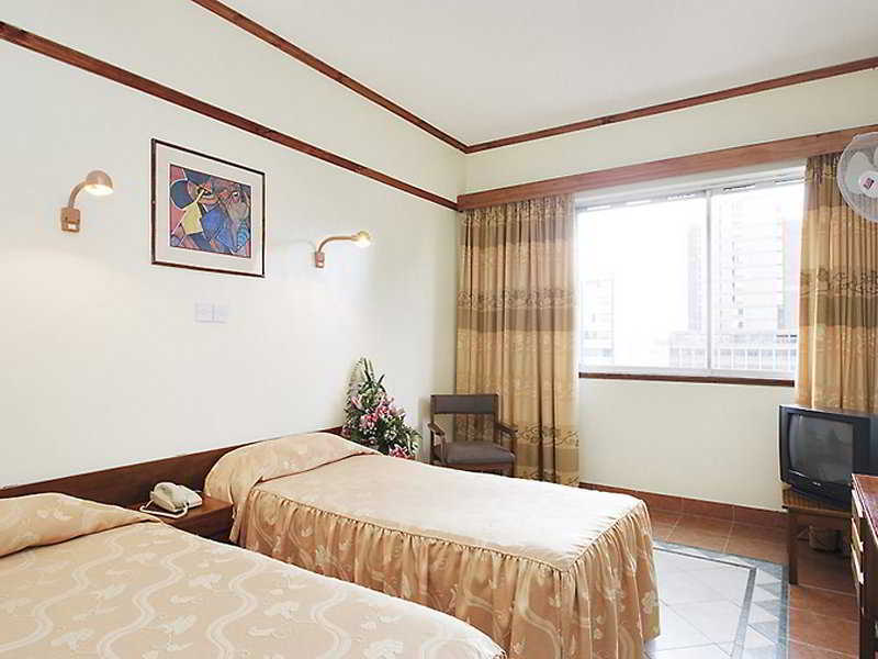 Sentrim 680 Hotel Nairobi Bagian luar foto