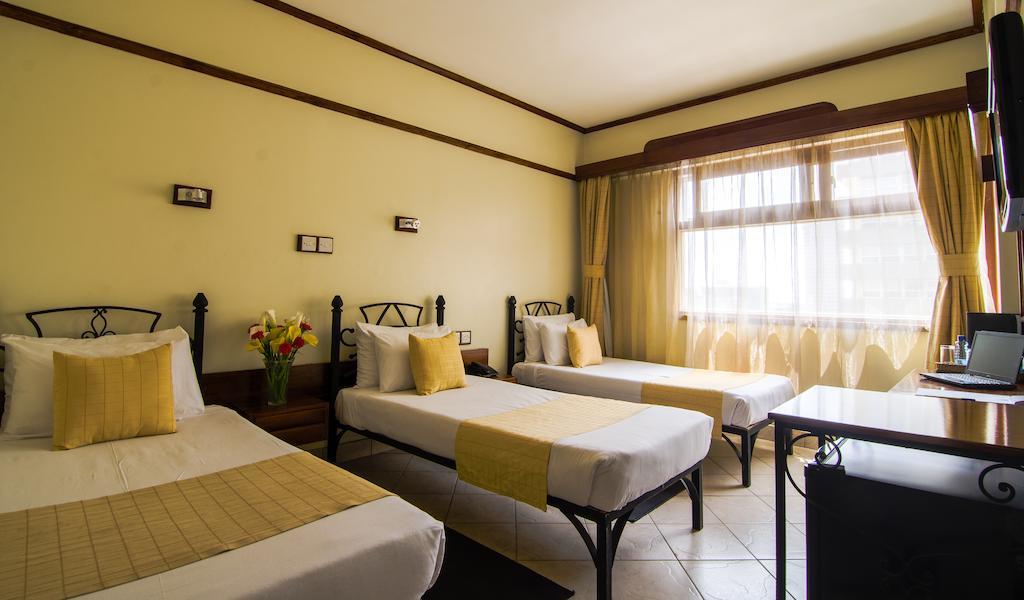Sentrim 680 Hotel Nairobi Bagian luar foto