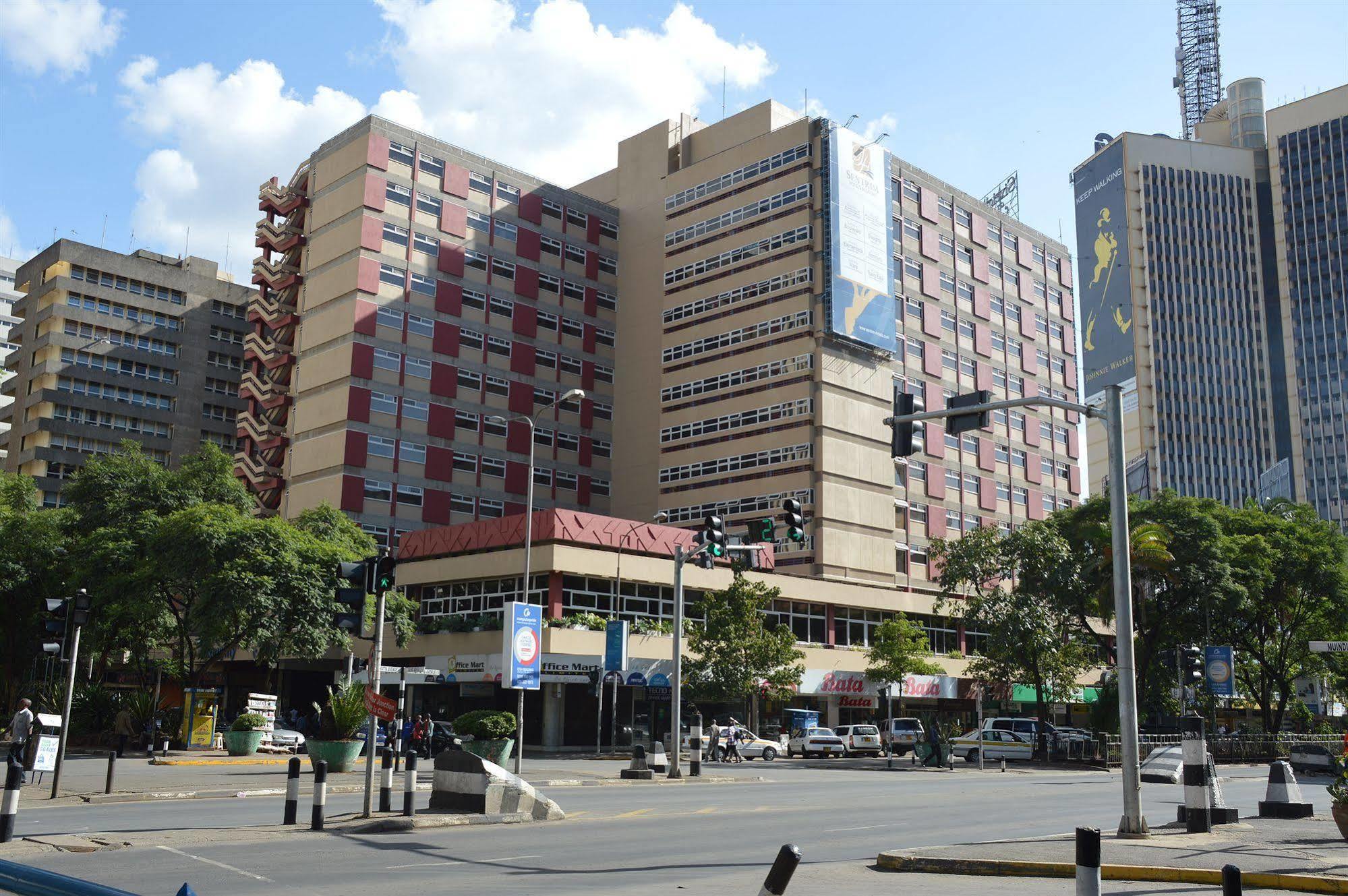 Sentrim 680 Hotel Nairobi Bagian luar foto